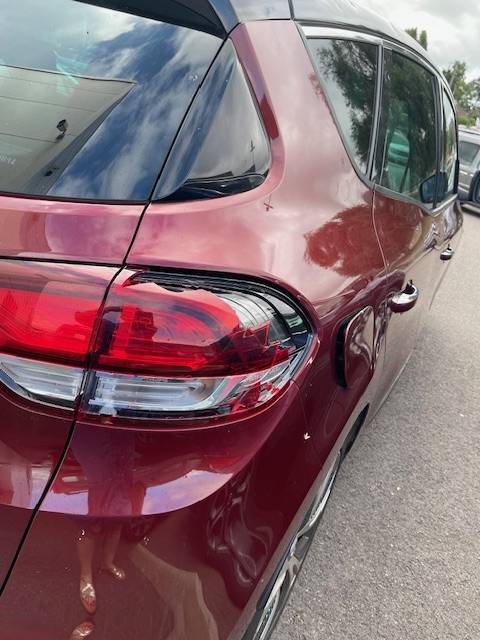 Garage automobile pour la réparation de véhicule électrique Renault près de Brionne 27